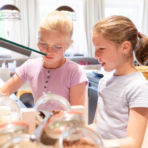 Harmls Aparthotel Familienurlaub Frühstück