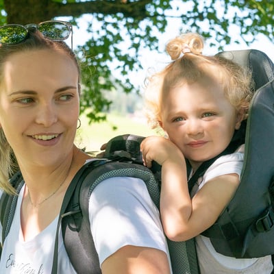 Familienurlaub Wandern Kinderurlaub  Wanderkraxe