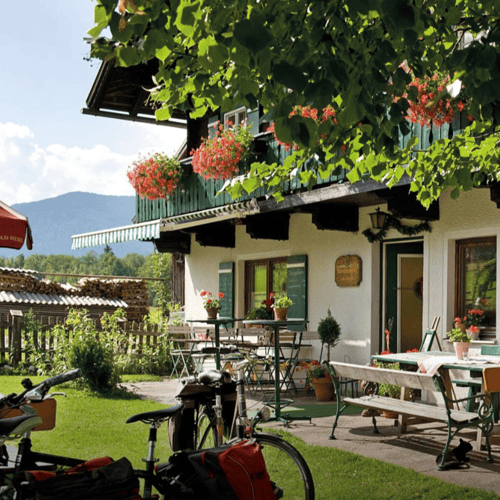 Bauernhaus_Gastgarten_Ennsradweg