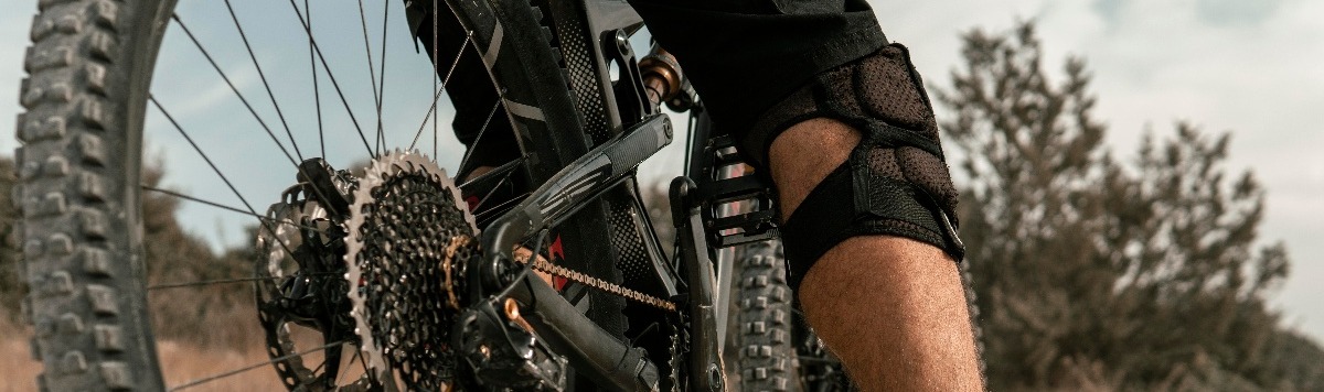 Knieschoner Tipps für Knie Schutz Ausrüstung Bike MTB-Urlaub