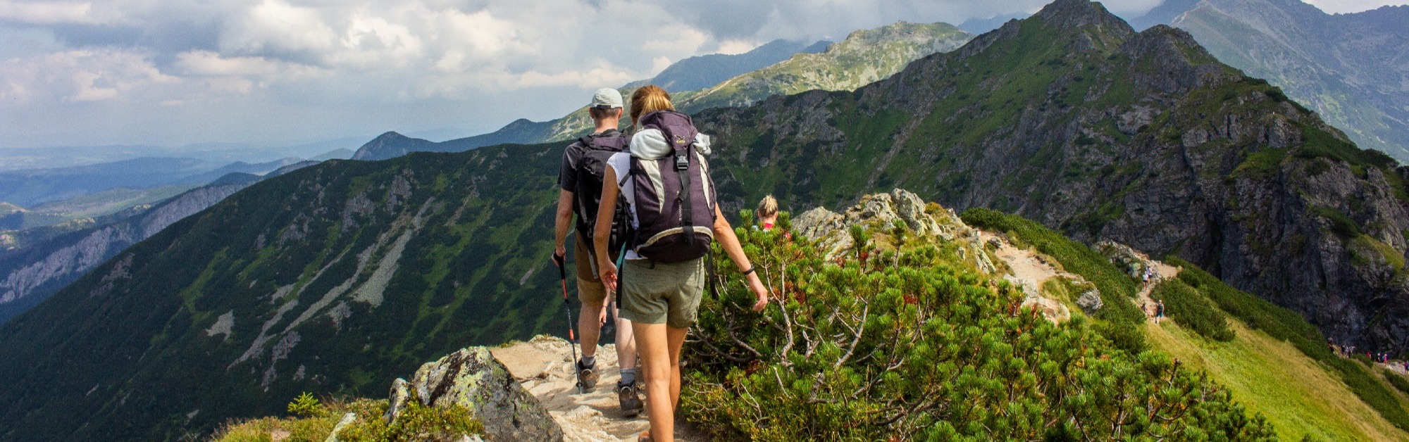 Zeit für Fitness für Wanderung auf Berg